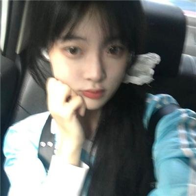 桥上的女孩